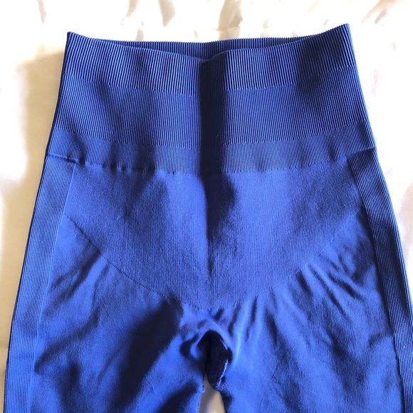 Lululemon Zone in Tight Seamless Leggings - Picture 8 of 12